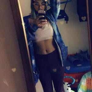 Meet your Posher, Katelyn